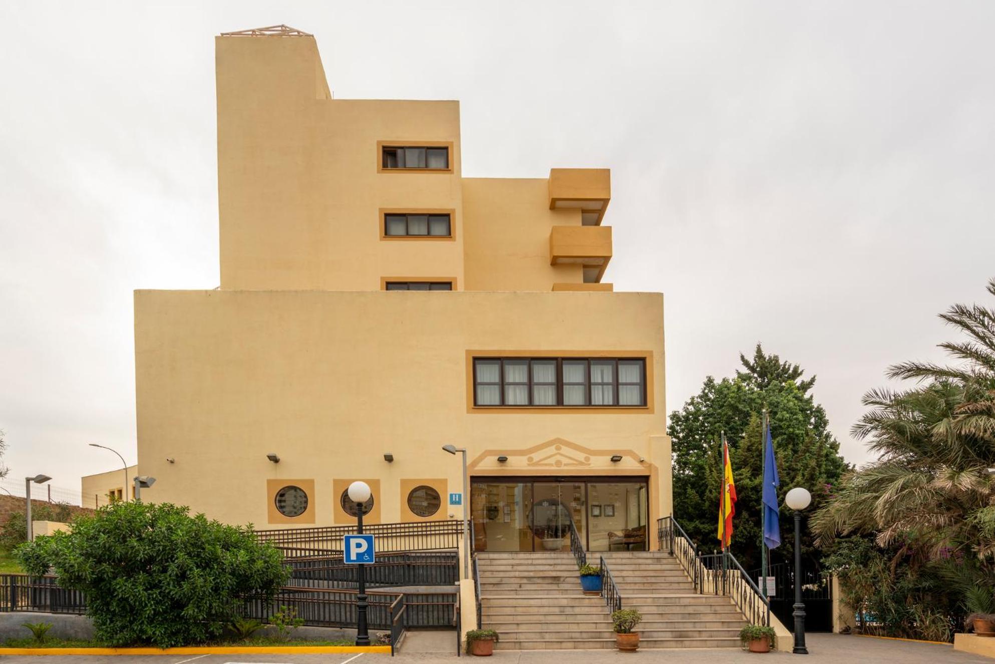 Parador De Melilla Bagian luar foto